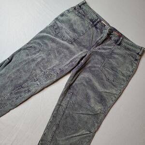 Anthropologie Pilcro Women's Size 33 The Wanderer Corduroy Jeans Green